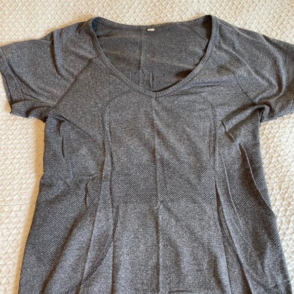 lululemon athletica Tops - Lululemon Swiftly Tech Short Sleeve V Neck